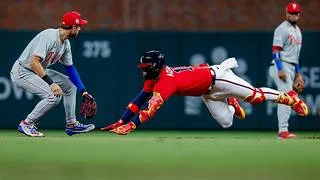 MLB: Ronald Acuña Jr. se roba los focos con una épica celebración en el triunfo ante los Phillies