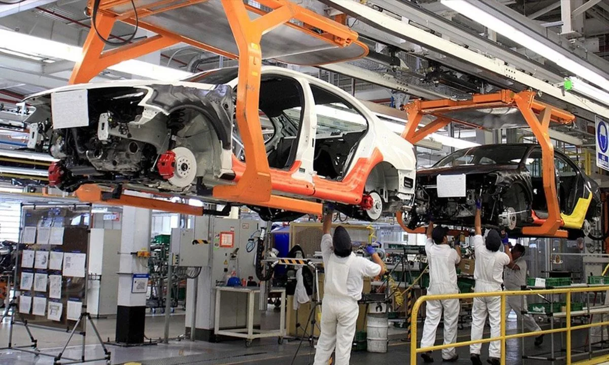 México elimina arancel de 10% a autopartes para atraer nuevas armadoras