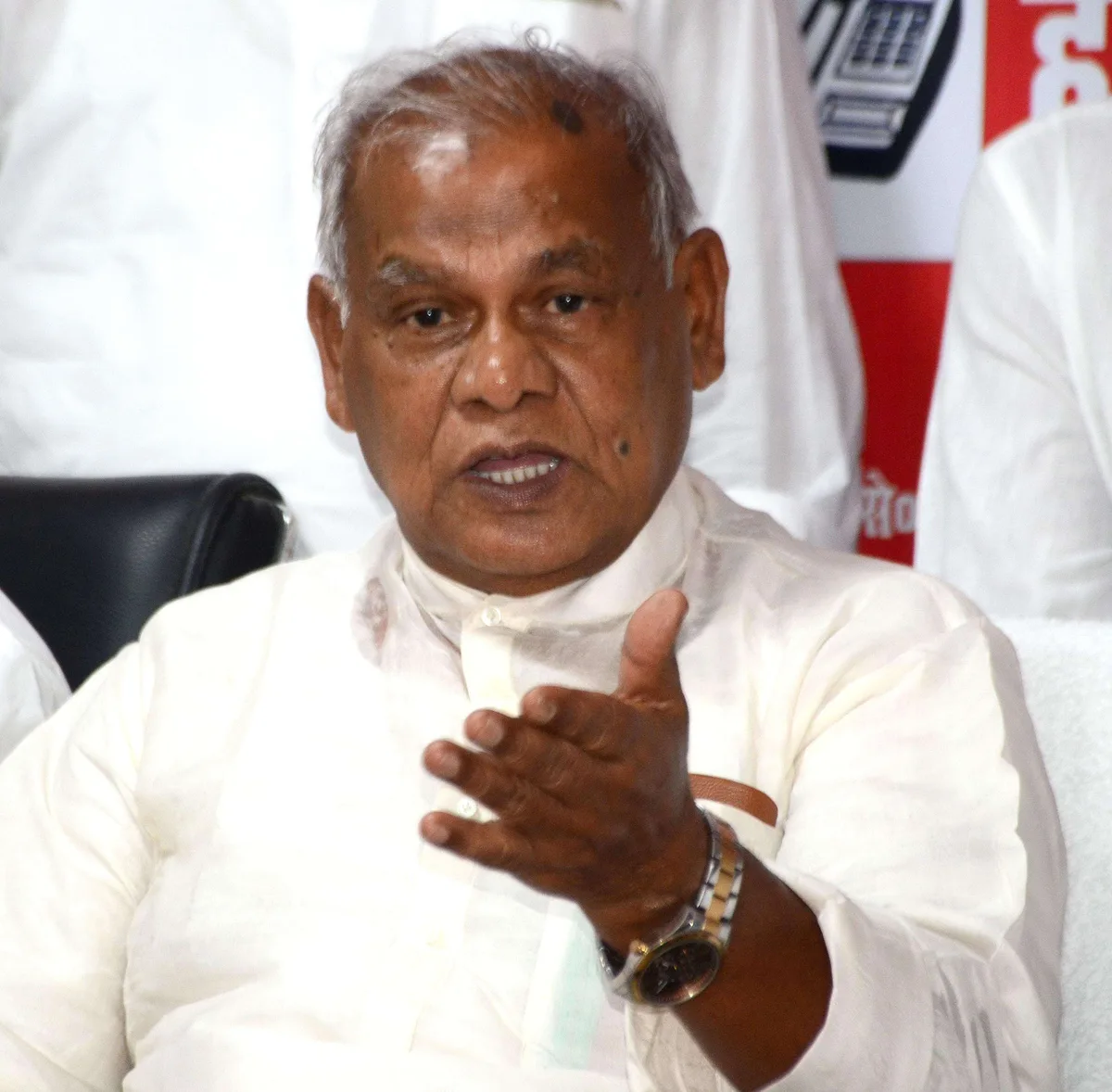 Jitan Ram Manjhi takes swipe at Tejashwi over tribute gaffe