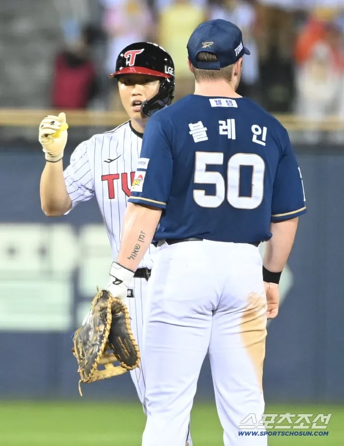 3회에 패배 직감? → LG 염갈량 설명은 "직관 오신 팬들께 죄송.. 한편으론 우리 미래를 봐주셨으면" [부산 현장]