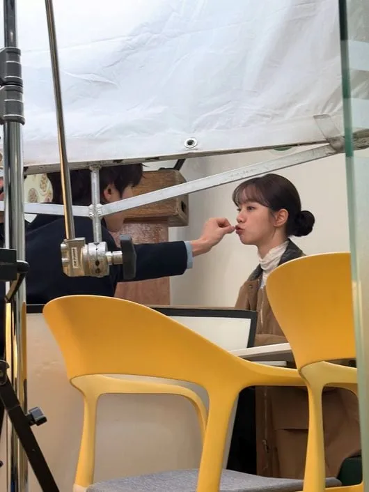 혜리 먹여주는 황인엽, 파파라치 포착…결국 눈물 "끝이 다가옵니다"