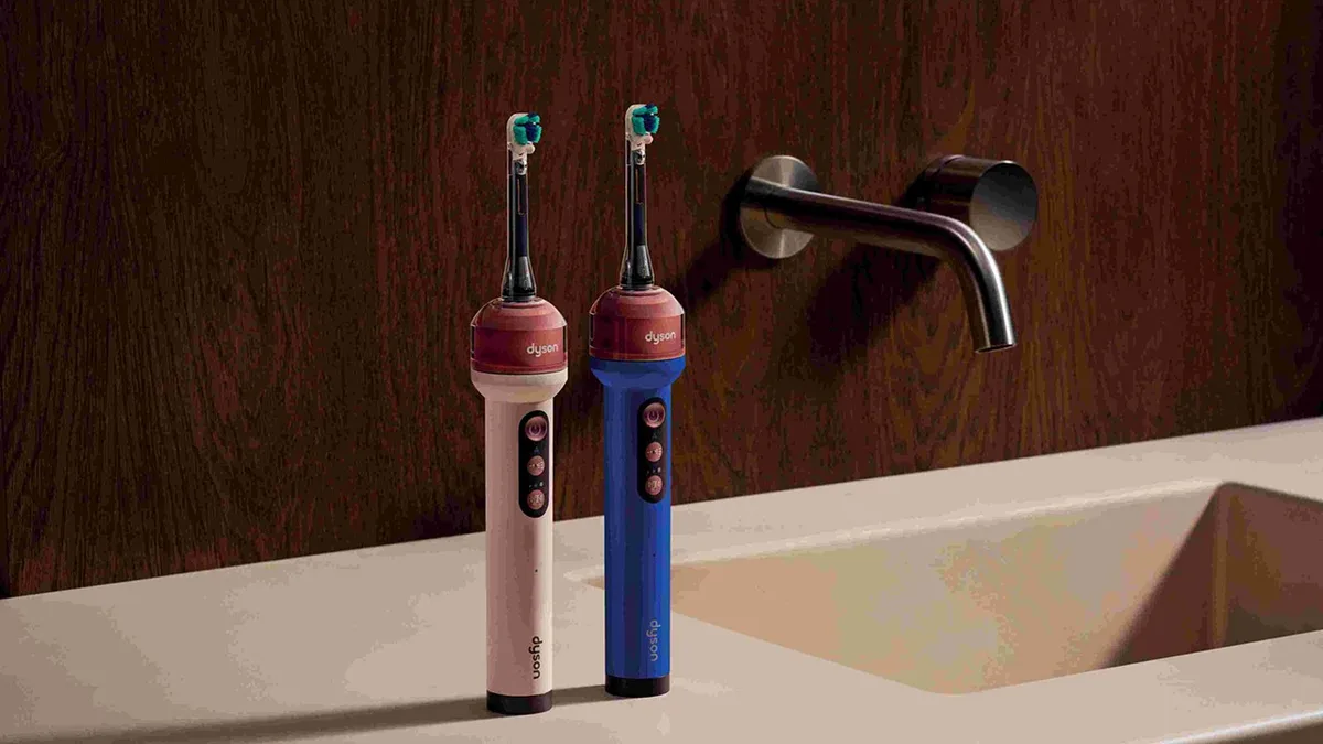 A primeira escova de dentes elétrica da Dyson vem com fio dentário e mini câmara incluídos