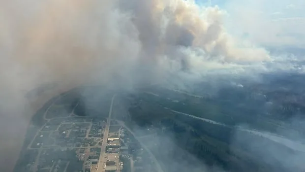 Wildfire smoke is a regular part of N.W.T.'s summers, but how does it work?