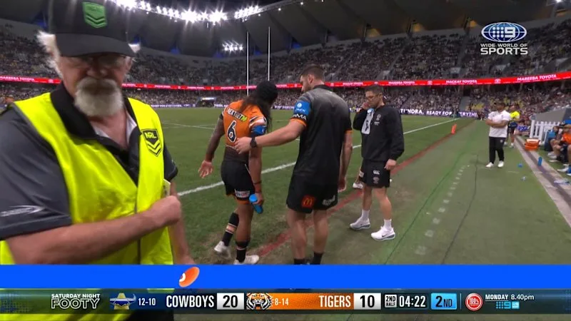 Luai limps off the field