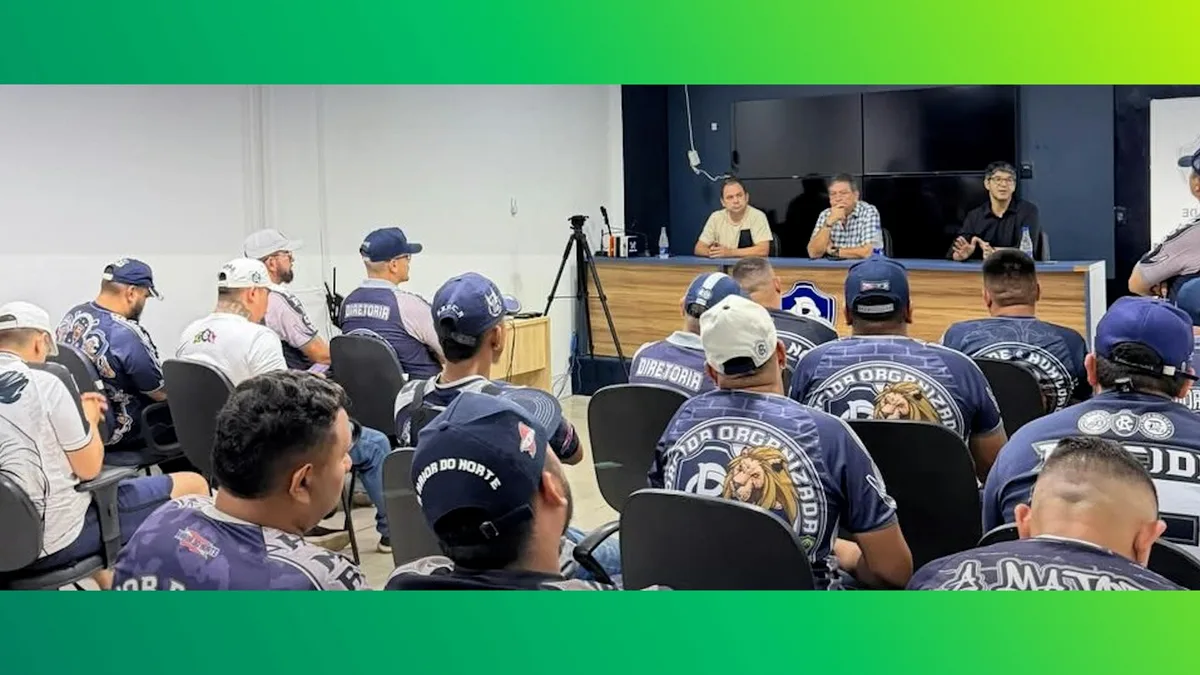 Torcida organizada do Remo realiza reunião com diretoria para cobrar momento do clube