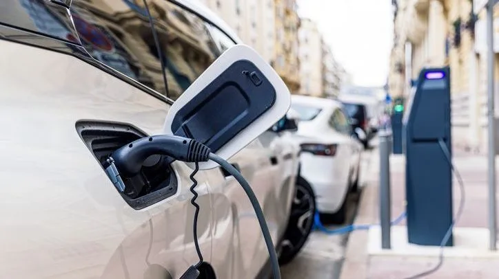 Quel est l'impact de la chaleur sur l'autonomie des voitures électriques ?