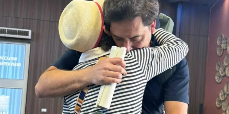 Defensor de DDHH Rodrigo Diamanti regresó a Venezuela tras once años de exilio