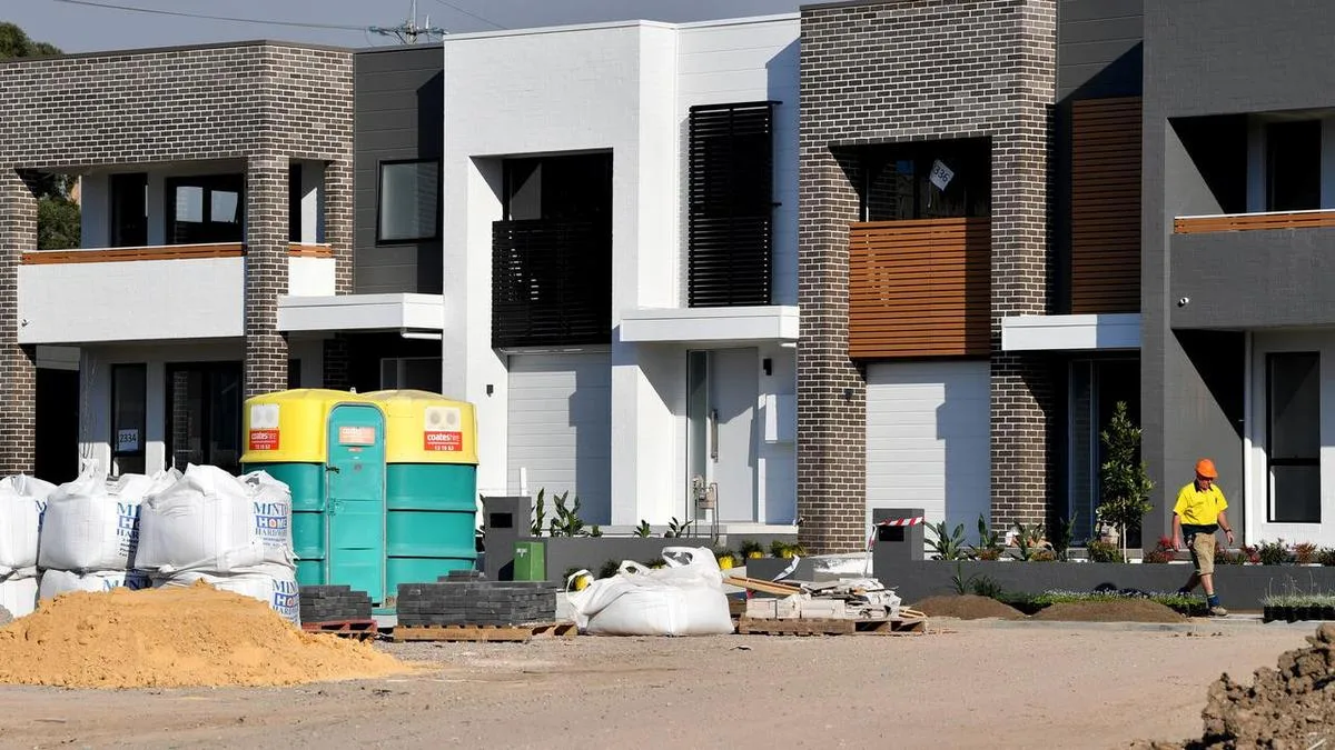 Unions push for big increase in public housing