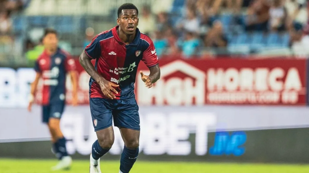 Conmoción en la Serie A de Italia: un futbolista de 20 años sufrió un accidente en una pileta y está grave