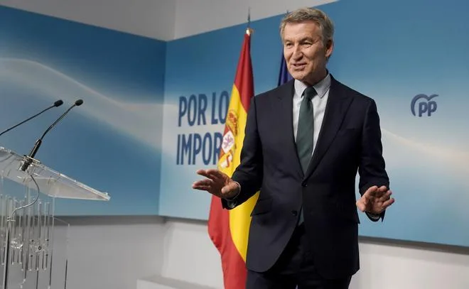 El Gobierno explota la baza de las pensiones para aprovechar el "tropiezo" del PP