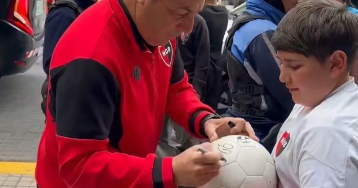 Kudelka, autocrítico tras la derrota de Newell's: del "no hay que echarle la culpa al árbitro" al "perdimos tres puntos"