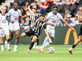 Une première mi-temps compliquée et une défaite contre Lille : faux départ pour Angers Sco et Stéphane Gilli