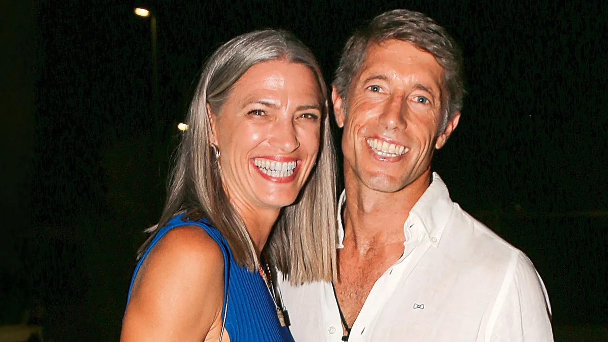 Así ha celebrado Manuel Escribano su cumpleaños desde la cama del hospital y arropado por Laura Sánchez: "Aún así me siento feliz"