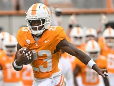 Boo Carter came to Colorado as a defensive back, but like Travis Hunter, could see snaps on offense