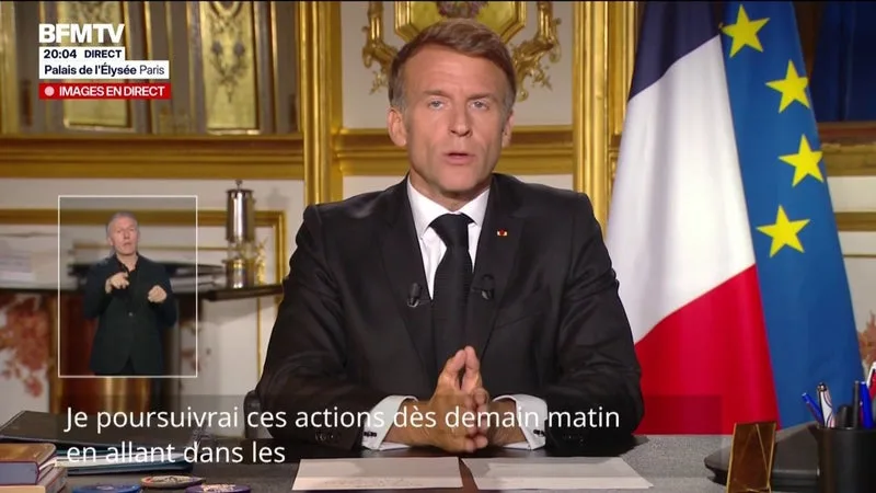 "Pour garantir notre carburant, notre gaz, je poursuivrai ces actions dès demain matin en allant dans les pays du Golfe", déclare Emmanuel Macron