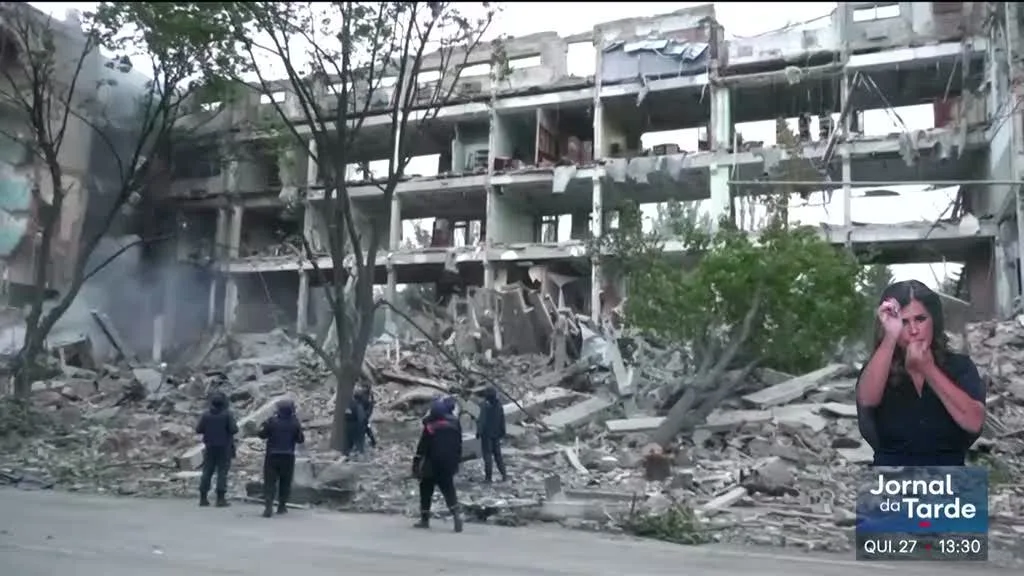 Ucrânia reforça posições em Donetsk