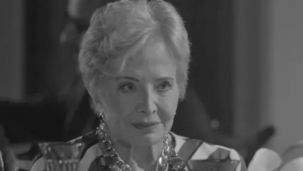 Glória Menezes, lenda da televisão brasileira, falece aos 91 anos