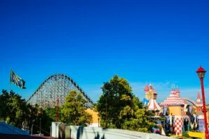 TJ-SP mantém indenização a jovem que perdeu o rim em acidente no Hopi Hari