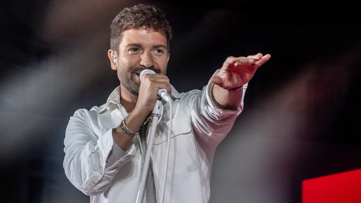 Pablo Alborán cancela su concierto en Ciudad Real tras ser diagnosticado de una neumonía grave: “Llevo un chute de antibiótico”