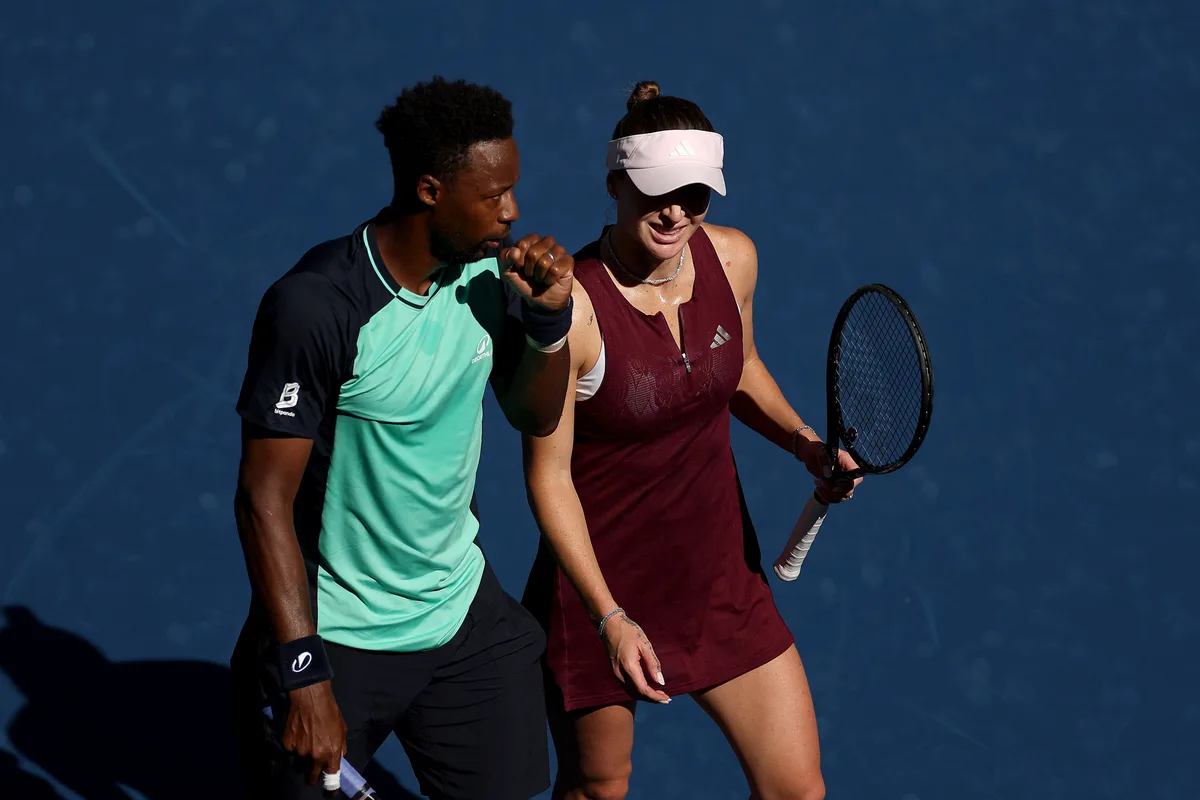 Monfils faz defesa surreal e leva público ao delírio no US Open; assista