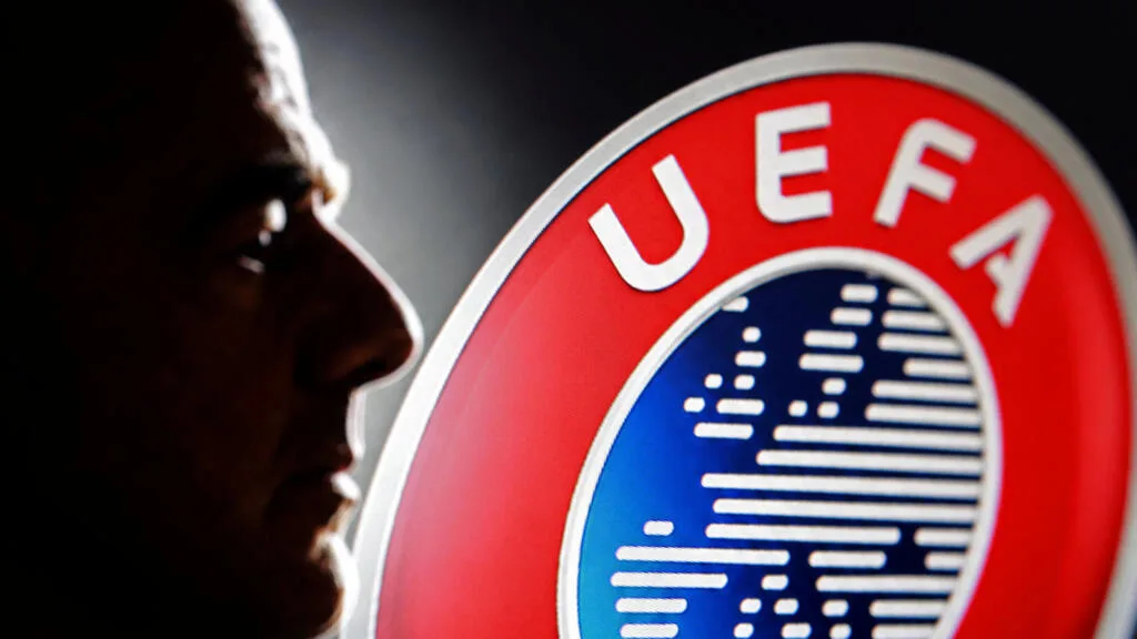 Fifa : l'UEFA prépare une plainte pour "gestion déloyale" contre Infantino