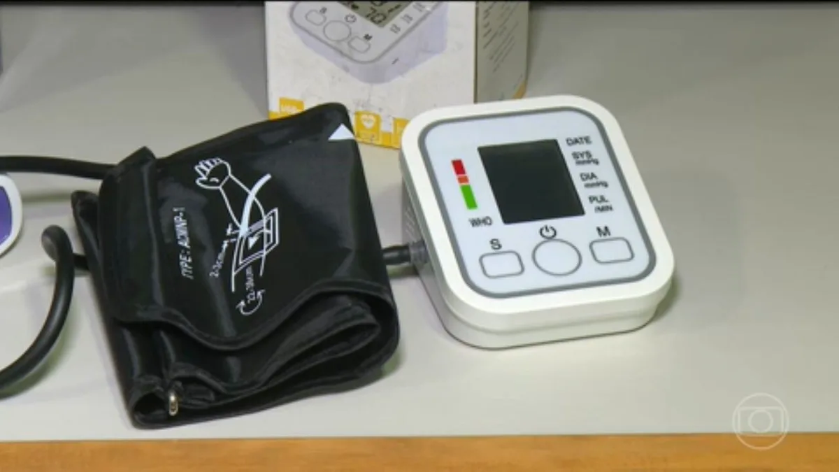 Balanças, termômetros, inaladores: equipamentos médicos piratas dominam vendas online e podem oferecer risco à saúde
