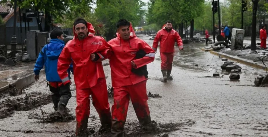 Declaran alerta roja en Santiago de Chile por granizo y tormenta eléctrica