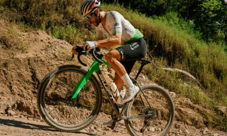 Henrique Avancini mantém 29º lugar geral na Volta de Portugal