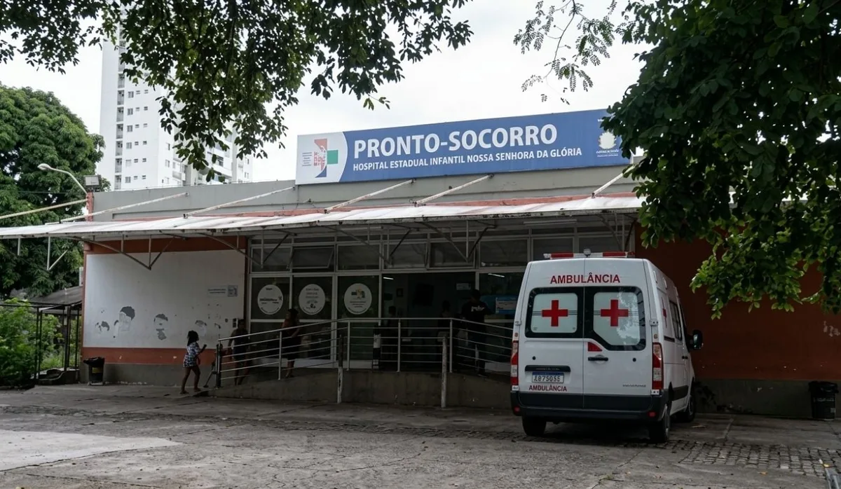 Bebê de 2 meses é internado com traumatismo craniano após briga entre os pais na Serra