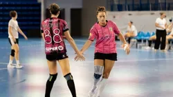 Incrível: jogadora de andebol vai a jogo em França... com a camisola do Tondela