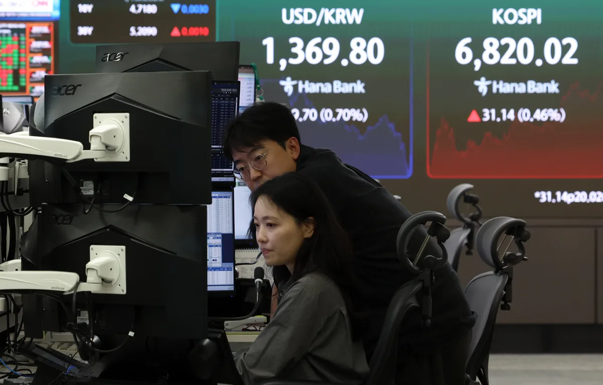 원화 환율 떨어지자 엇갈린 美 ETF 투자 수익률…’환노출’ 마이너스일 때 ‘환헤지’는 지수 하락 방어