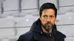 VÍDEO: Vítor Bruno pede desculpa a adeptos na bancada após derrota do Anderlecht