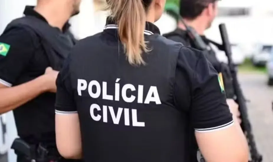 Menino de 12 anos é morto a tiros após ter a casa invadida