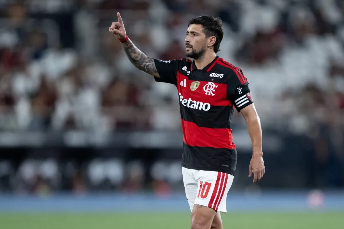 Leonardo Jardim exalta Arrascaeta e lamenta não poder utilizá-lo por 90 minutos no Flamengo