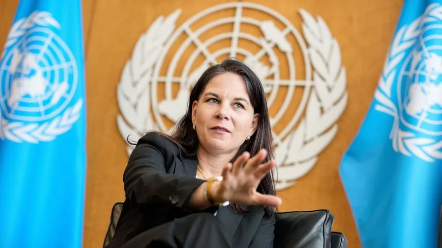 UN: „Unverantwortlich“ – USA und Russland kritisieren Baerbock