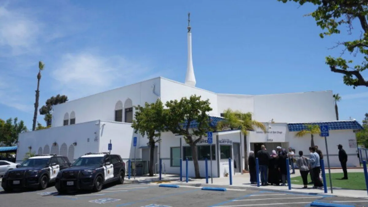 17-year-old girl who recorded California mosque shooting livestream charged with murder