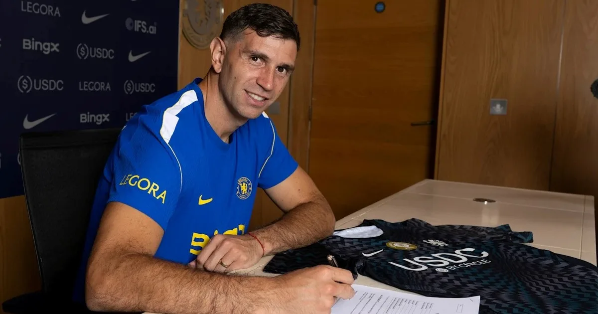 Es oficial: Emiliano Martínez fue anunciado como nuevo refuerzo del Chelsea