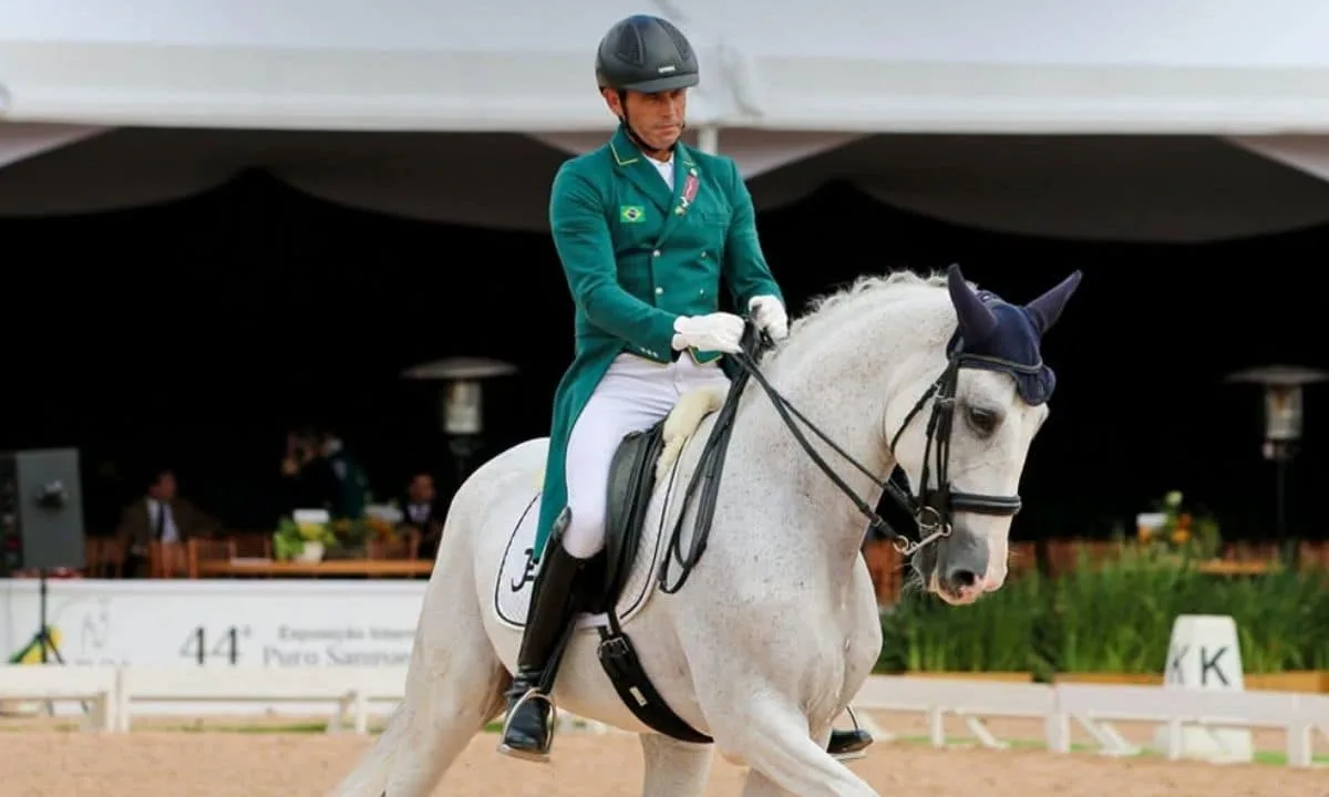 Brasil conquista a medalha de prata no Adestramento por equipes em Santa Fé
