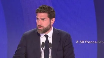 Pour le budget 2027, "on demande un petit effort à tout le monde", souligne le ministre du Logement pour justifier le gel des APL