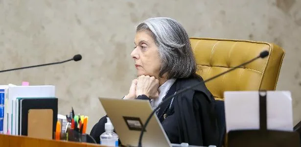 A solidão da ministra Carmen Lucia
