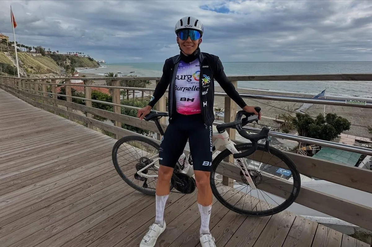 Siguiendo los pasos de Isaac del Toro: César Macías competirá en la Vuelta a España