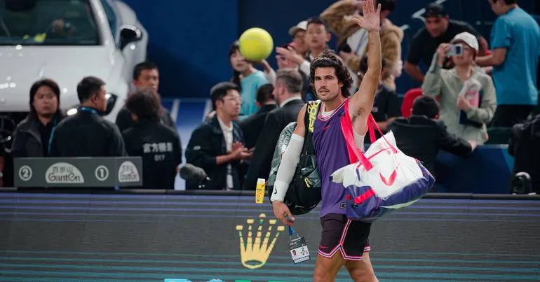 Carlos Alcaraz eliminado na terceira ronda do Masters 1.000