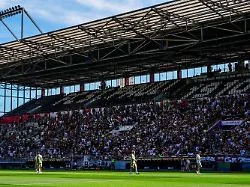 Konsequenzen noch offen: St.-Pauli-Fans veröffentlichen Übergriffe in eigenen Reihen