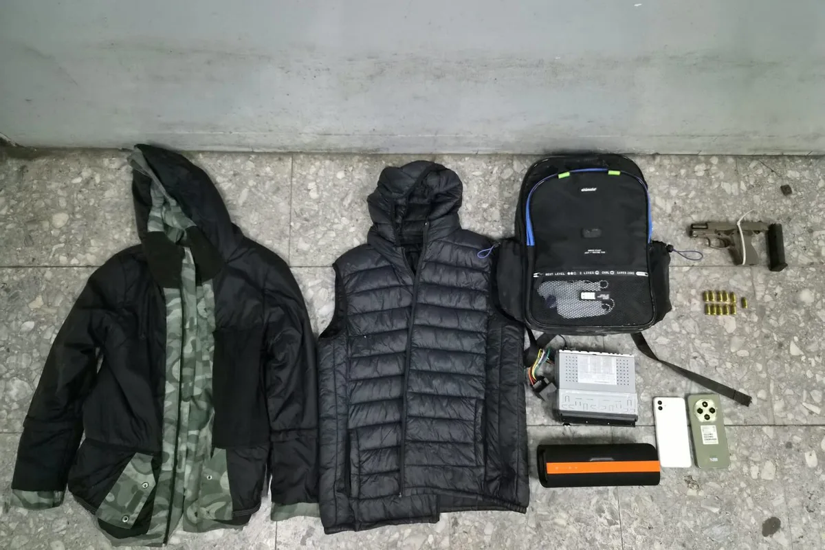 Robaron un auto en Lanús, cruzaron por Puente Alsina y fueron detenidos tras una persecución en Pompeya