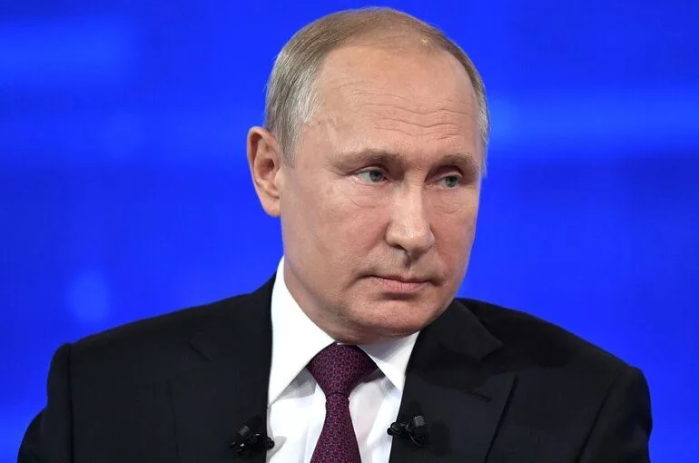 Путин заявил, что ему ясны мотивы позиции Туска по «Северным потокам»