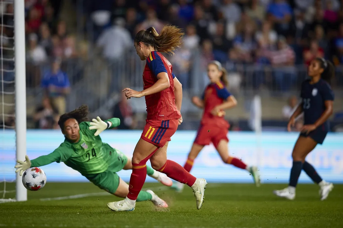 Crónica del Estados Unidos - España: 2-2