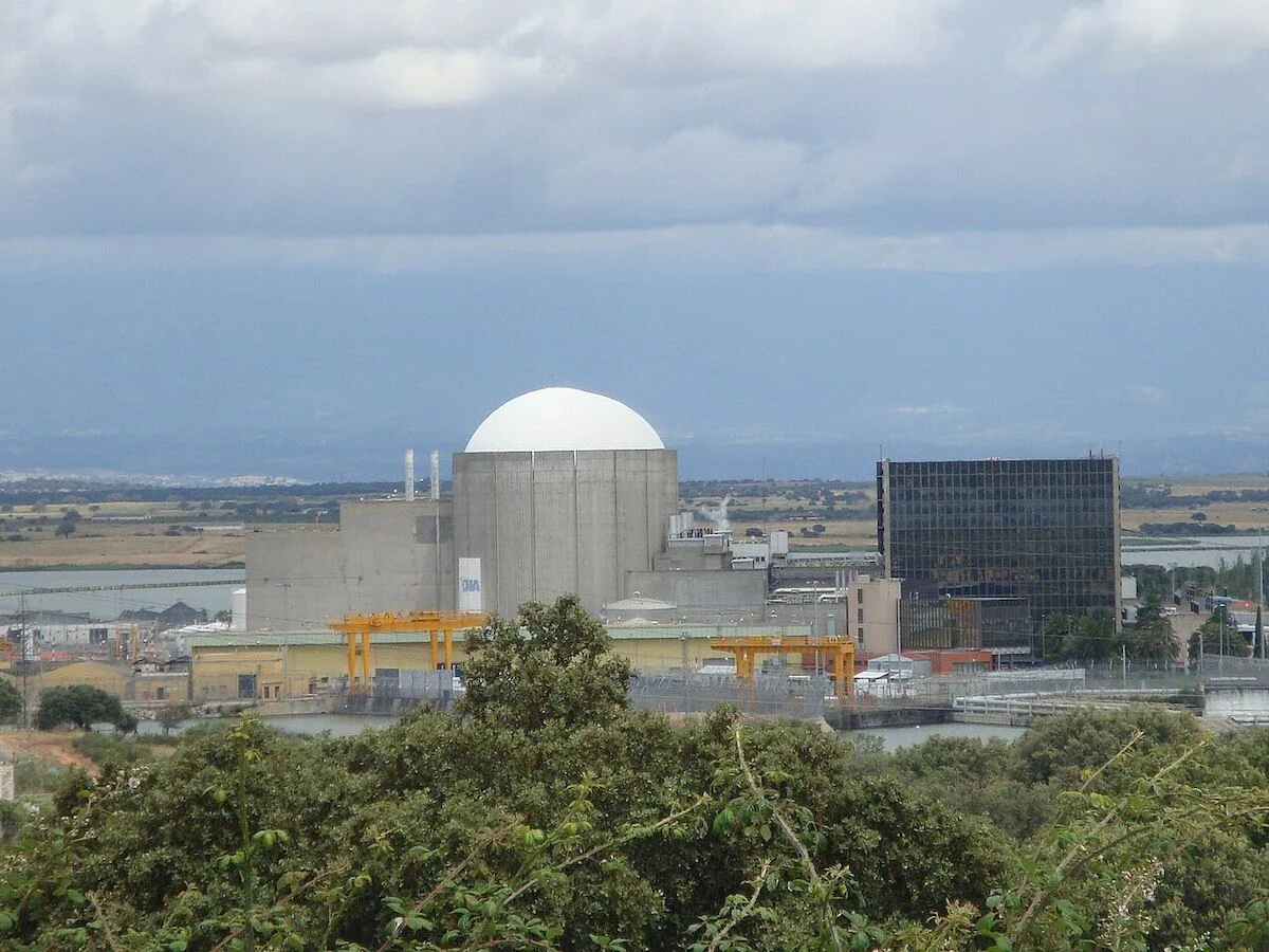 Espanha prolonga funcionamento da central nuclear de Almaraz até 2030