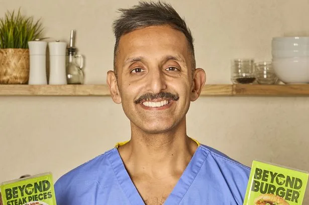 Dr Amir Khan '10-minute' and '7pm' rules for September - and new food he's eating
