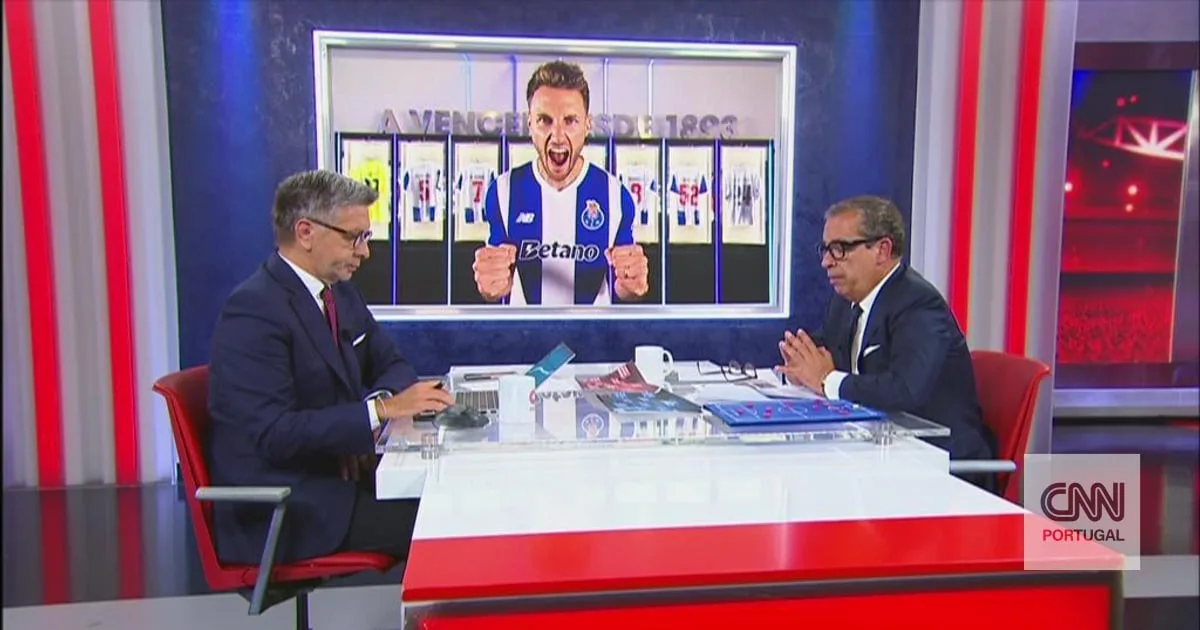 “A contratação de Santiago Giménez prova que o FC Porto percebeu a necessidade de reforçar a posição de ponta-de-lança”