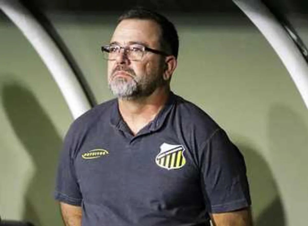 Enderson avalia que Novorizontino teve "boas chances" para vencer o CRB no segundo tempo